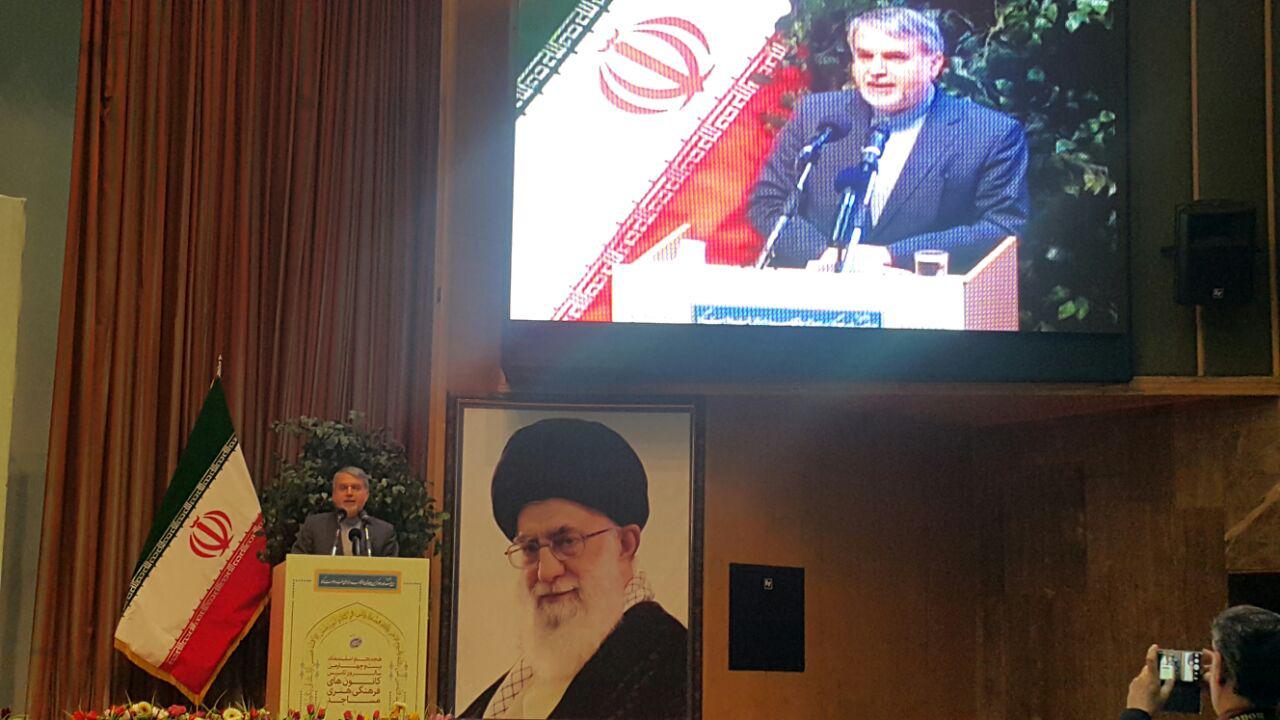 مسجد باید به قطب فرهنگی هر محله تبدیل شود مسجد باید به قطب فرهنگی هر محله تبدیل شود