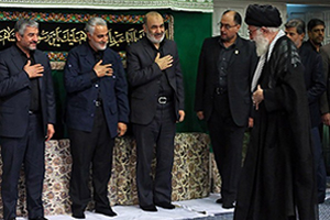 سوگواری شام غریبان سیدالشهدا (ع) با حضور رهبر انقلاب