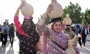 برگزاری چهارمین دوره مسابقات کَندِرکشی و جهله کشی در بندرعباس