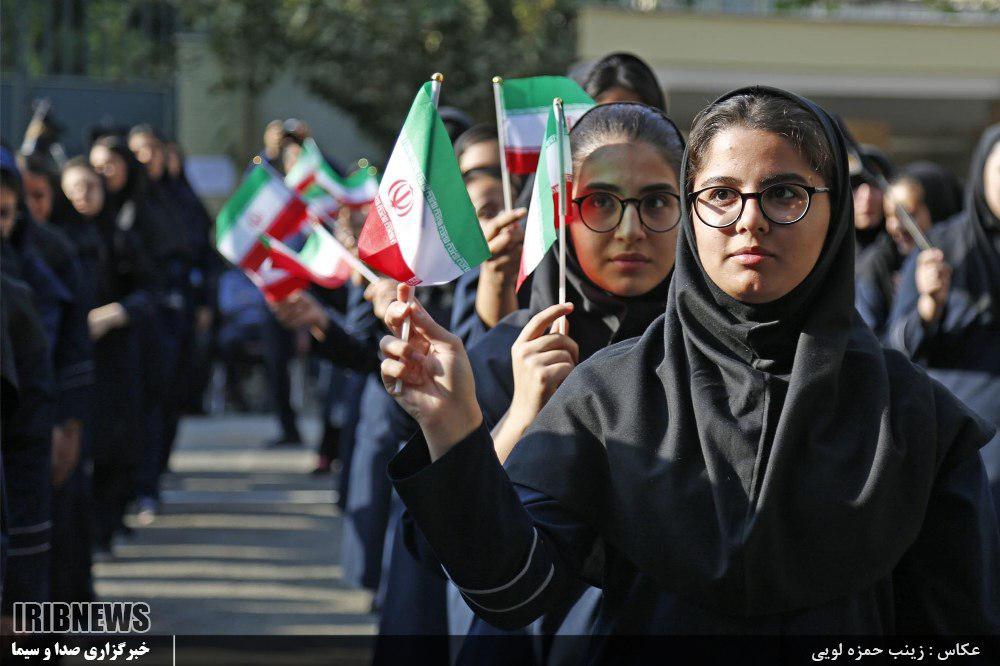 آغاز سال تحصیلی در مدارس سما با حضور رئیس دانشگاه آزاد اسلامی آغاز سال تحصیلی در مدارس سما با حضور رئیس دانشگاه آزاد اسلامی