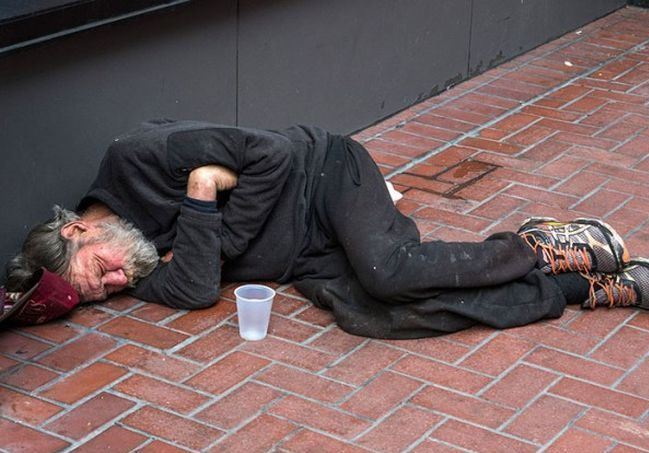 افزايش بي سابقه مرگ و مير بي خانمان ها در آمريکا