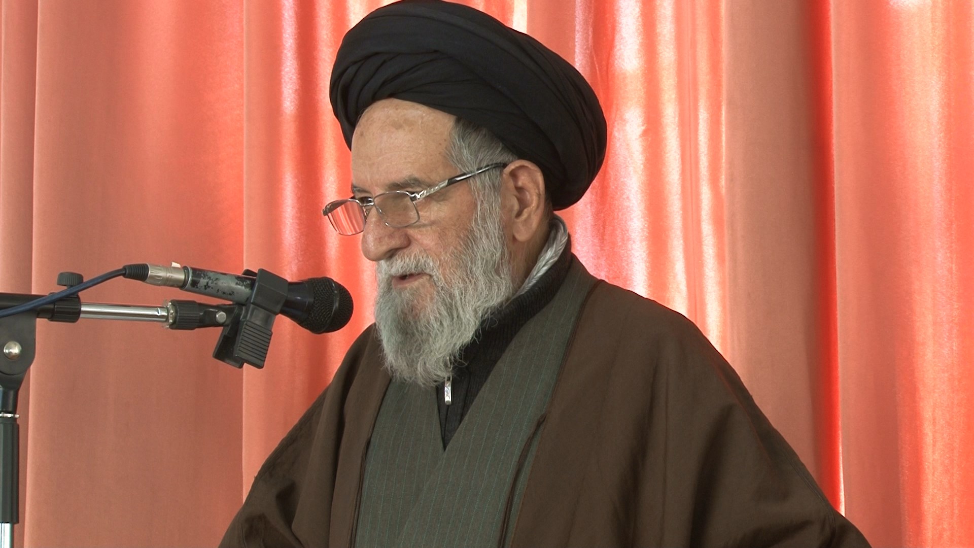 تاکید ائمه جمعه برخی شهرستان ها بر مدیریت جهادی در رفع مشکلات اقتصادی تاکید ائمه جمعه برخی شهرستان ها بر مدیریت جهادی در رفع مشکلات اقتصادی