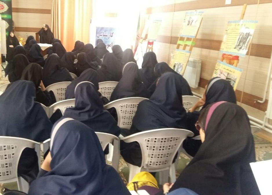 استان کرمانشاه ۹۵۰ زن شهیده و ۱۷۰۰ زن جانباز دارد