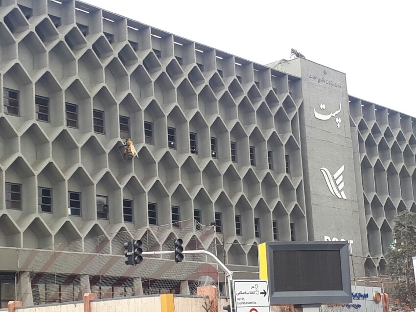 واگذاری جمع آوری بسته‌های پستی به بخش خصوصی