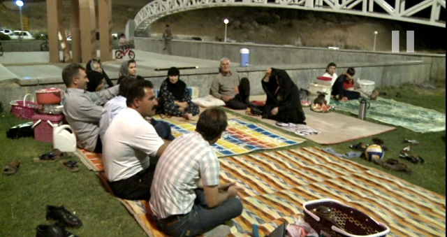 دورهمی شبانه ایلامی ها