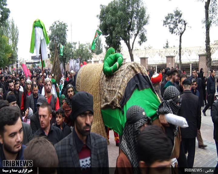 تشییع نمادین شهدای کربلا در اردبیل تشییع نمادین شهدای کربلا در اردبیل