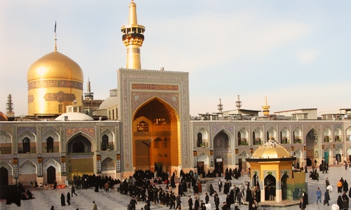 زائران بارگاه طوس راهی شدند