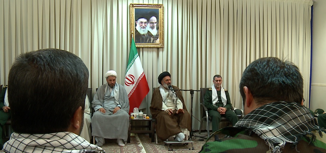 بصیرت و ایمان دو ویژگی اصلی بسیجیان 