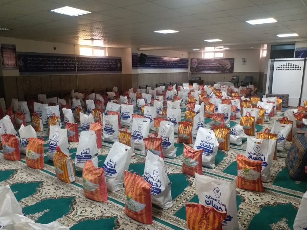 ادامه کمک رسانی خیران به آسیب دیدگان کرونا در بهبهان ادامه کمک رسانی خیران به آسیب دیدگان کرونا در بهبهان