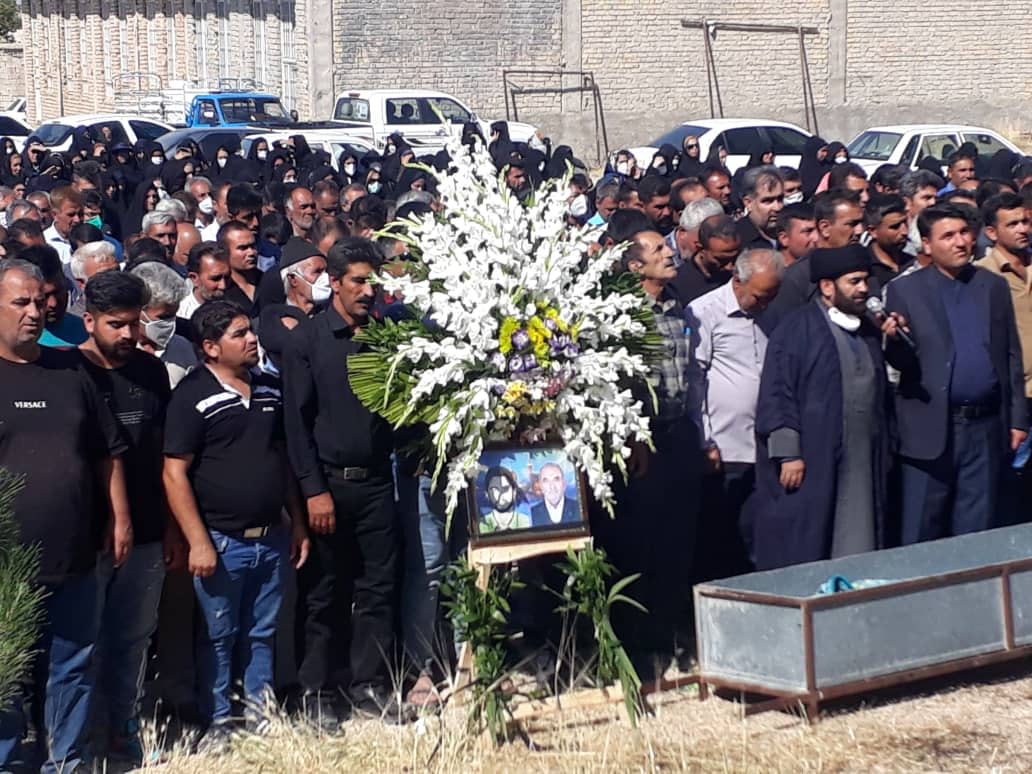 وداع با پدر شهید در بیضا