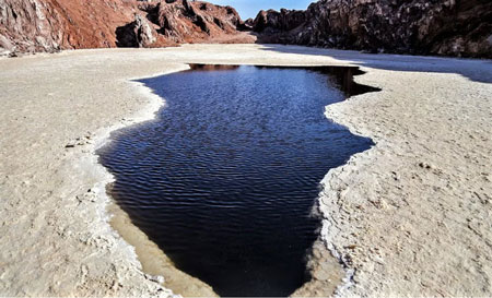 کوه نمک قم؛ تنها گنبد نمکی متقارن جهان کوه نمک قم؛ تنها گنبد نمکی متقارن جهان