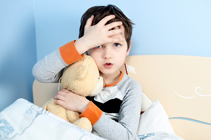 علت عرق کردن کودکان چیست؟