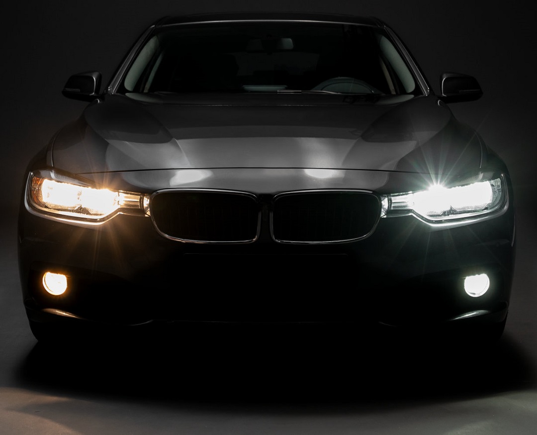 بررسی انواع چراغهای جلوی خودرو بررسی انواع چراغهای جلوی خودرو