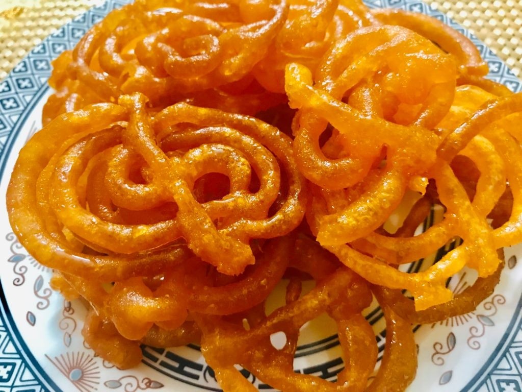 زولبیا، شیرینی محبوب سفره افطار