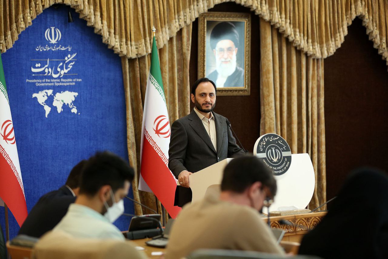 مقابله با سه عامل کاهش ارزش پول ملی