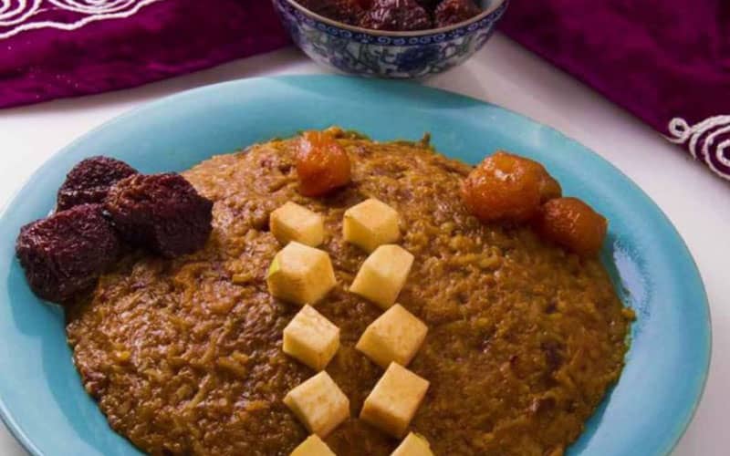 چند غذای گوشتی عجیب در اصفهان یخمه ترش اصفهان