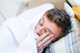 مردی که خواب کافی نداشته