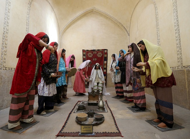 دعوت به حجاب با زبان شیرین اصفهانی دعوت به حجاب با زبان شیرین اصفهانی