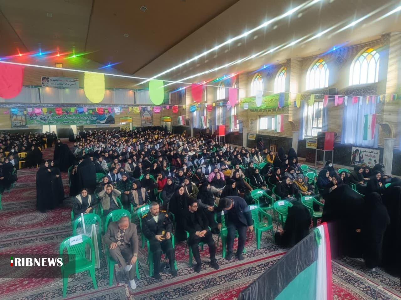 نخستین همایش ۲هزار نفری  بانوان تاریخ ساز در سلماس