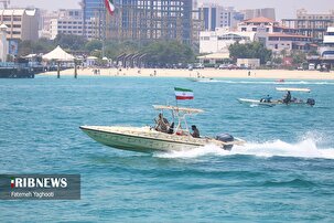 رژه ۶۰ شناور دریایی در پهنه بیکران خلیج فارس