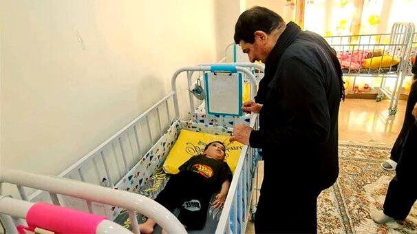 مخبر از مرکز نگهداری کودکان یتیم معلول ذهنی بازدید کرد مخبر از مرکز نگهداری کودکان یتیم معلول ذهنی بازدید کرد