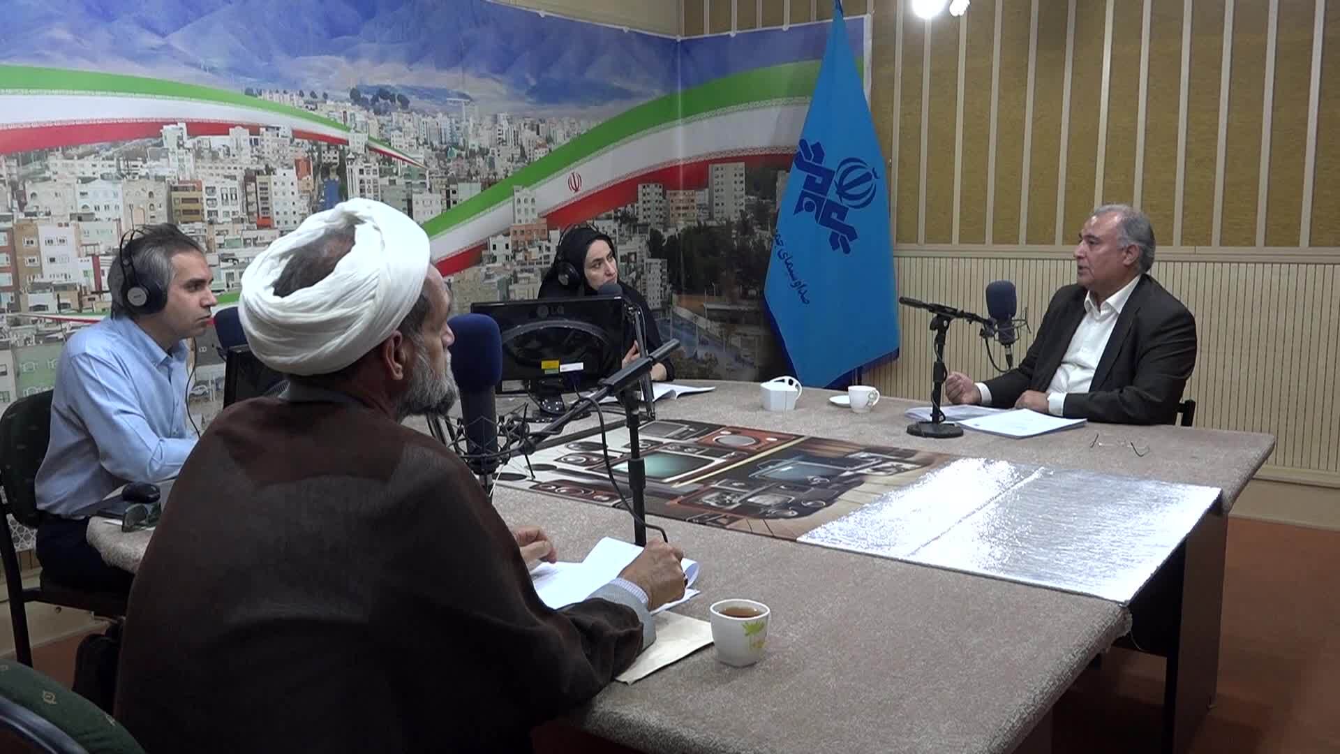 بررسی امتداد خیابان معلم و طرح ورودی دوم مهرشهر در برنامه میز خبر صدا و سیمای استان