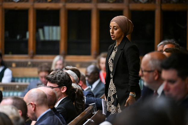 نماینده مسلمان مجلس انگلیس خواستار محکوم کردن جنایت جنگی صهیونیست‌ها