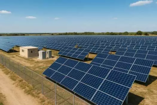 امضای تفاهم‌نامه احداث ۶ نیروگاه ۳ مگاواتی در زنجان