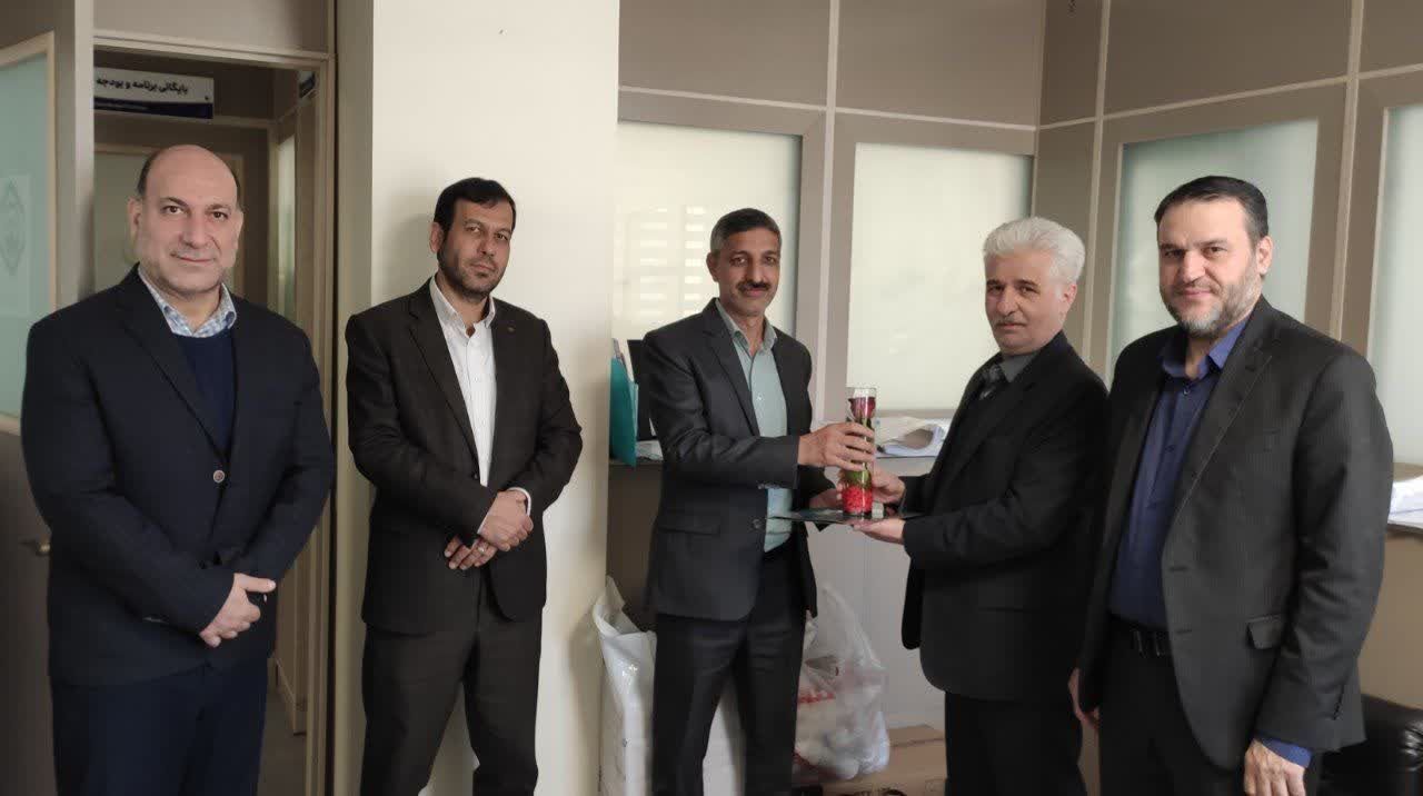 تجلیل از کارفرمای نمونه کشوری در البرز