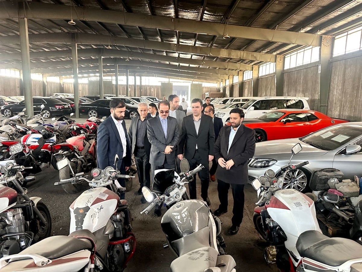 بازدیدرئیس سازمان بازرسی از انبارهای اموال تملیکی البرز بازدیدرئیس سازمان بازرسی از انبارهای اموال تملیکی البرز