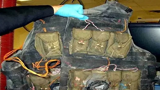 کشف جلیقه انتحاری و مواد منفجره توسط مرزبانان فراجا