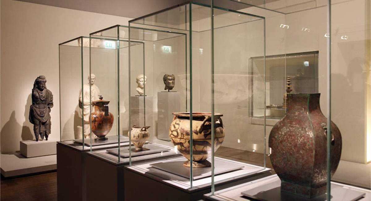 بازدید رایگان از موزهها و محوطههای تاریخی برای معلمان و استادان بازدید رایگان از موزهها و محوطههای تاریخی برای معلمان و استادان