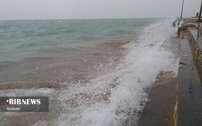 وزش بادهای جنوب شرقی در دریای عمان و تنگه هرمز وزش بادهای جنوب شرقی در دریای عمان و تنگه هرمز