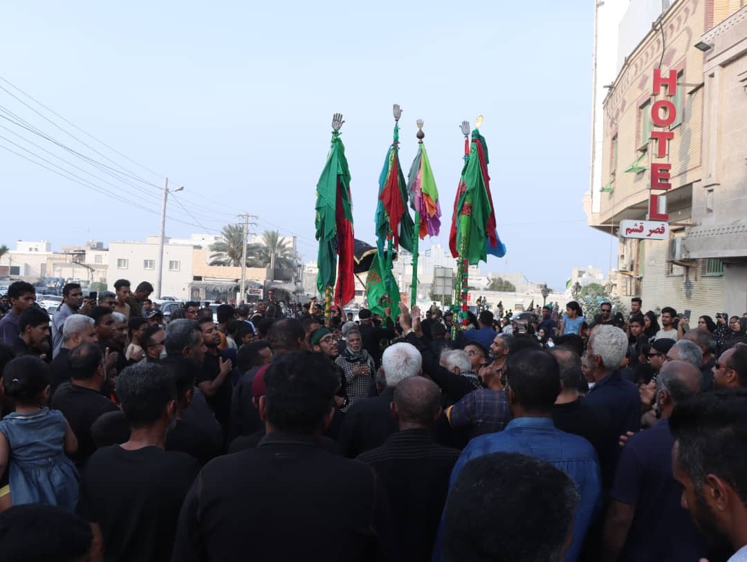 برگزاری آیین علم شمشیری در قشم