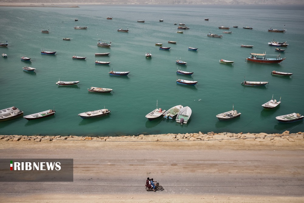 تلاطم دریا با افزایش بادهای شرقی و جنوب شرقی در جزایر خلیج فارس تلاطم دریا با افزایش بادهای شرقی و جنوب شرقی در جزایر خلیج فارس