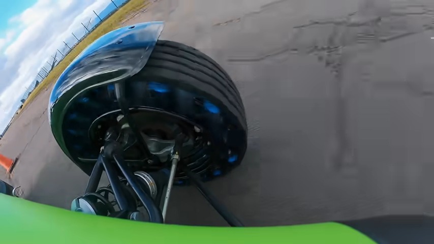 طراحی تایر بدون هوا بدون نیاز به پنچرگیری طراحی تایر بدون هوا بدون نیاز به پنچرگیری