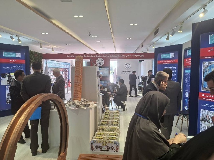 آغاز نمایشگاه دستاورد‌های علمی و فناوری جهاد دانشگاهی در سازمان برنامه و بودجه کشور