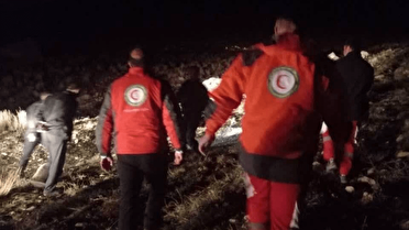 نجات ۱۰ گردشگر مفقود در جنگل‌های شیرمشه با تلاش نجاتگران هلال احمر زنجان