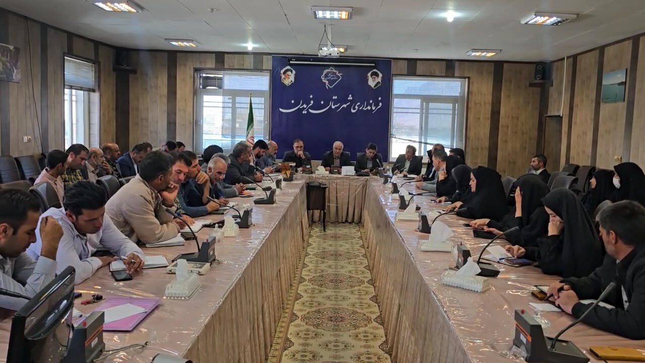 تکمیل طرح های نیمه کاره در گرو مشارکت مردم روستا‌های شهرستان فریدن