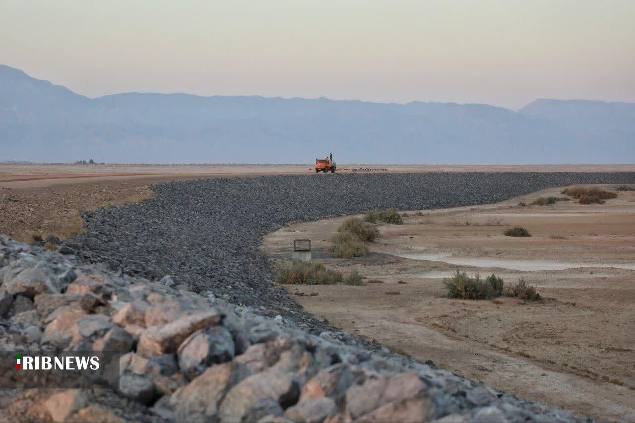 بازدید استاندار خراسان شمالی از بند خاکی عشایر میاندشت بازدید استاندار خراسان شمالی از بند خاکی عشایر میاندشت