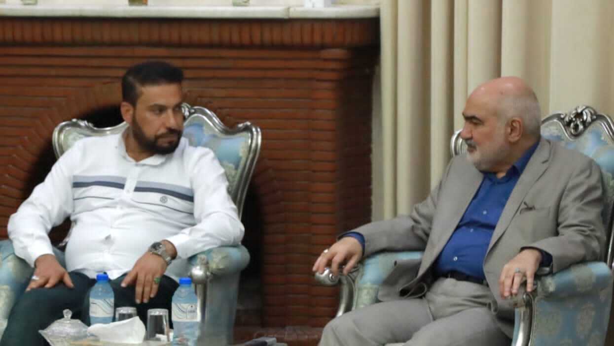 تردد خودروهای شهروندان ایران و عراق از مرز چذابه