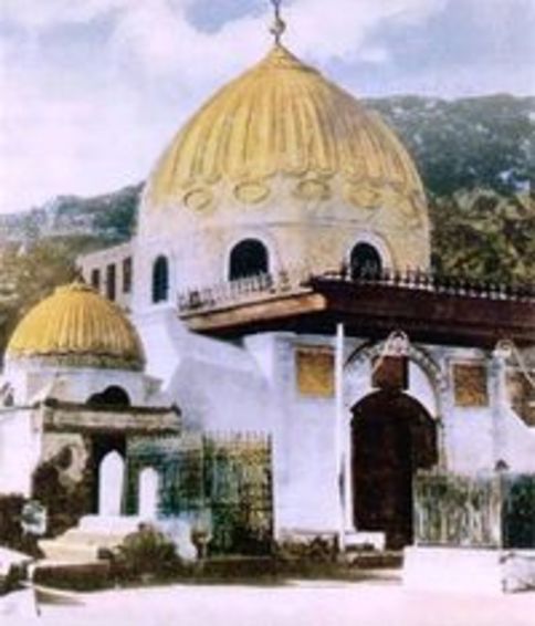 تصویر قدیمی و کمیاب از بارگاه حضرت خدیجه و فرزندش جناب قاسم